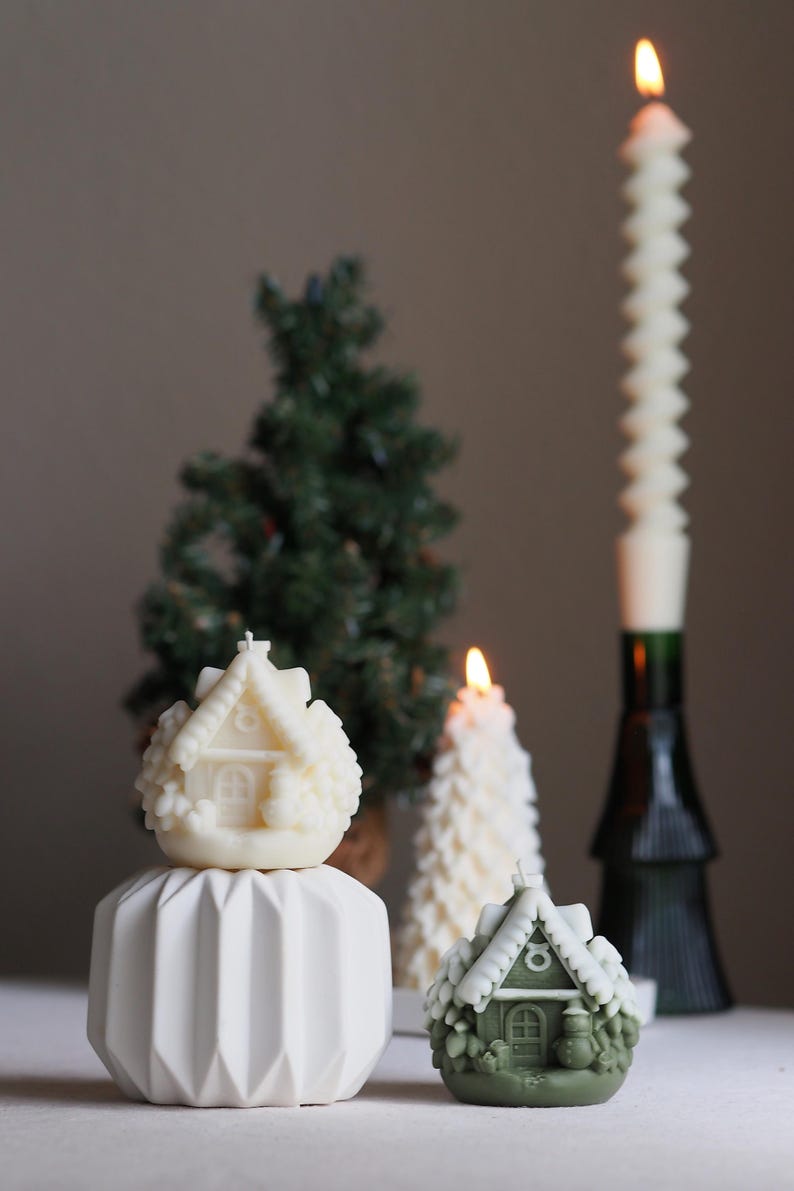 Snowy Cottage Candle: Soy & Beeswax Christmas Cabin Decor